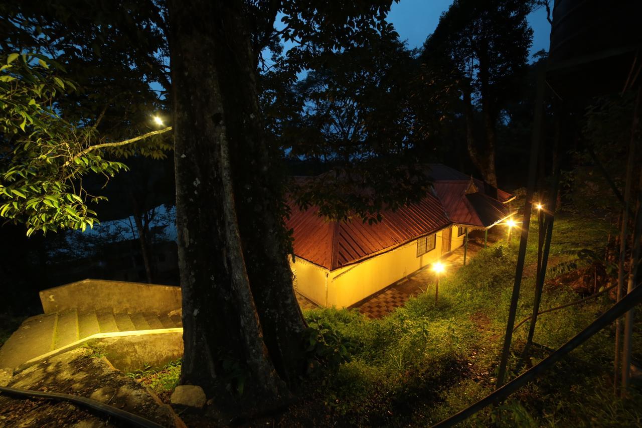Deep Woods Resort Munnar Exterior photo